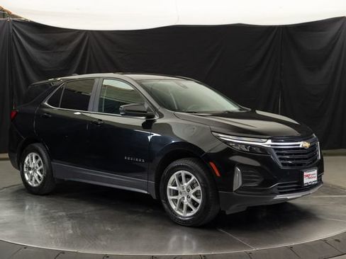Used 2023 Chevrolet Equinox LT w/ Driver Convenience Package AWD/4WD image 1