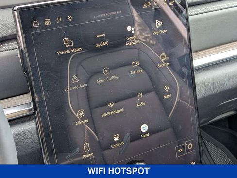 New 2026 GMC Terrain Denali w/ LPO, Floor Liner Package image 22