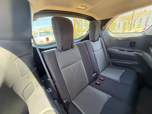 Used 2017 Nissan Pathfinder S FWD image 10