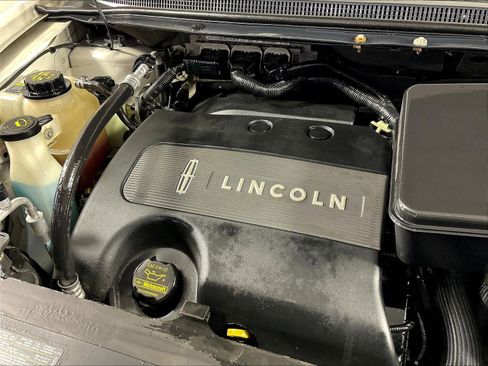 Used 2013 Lincoln MKX FWD image 30