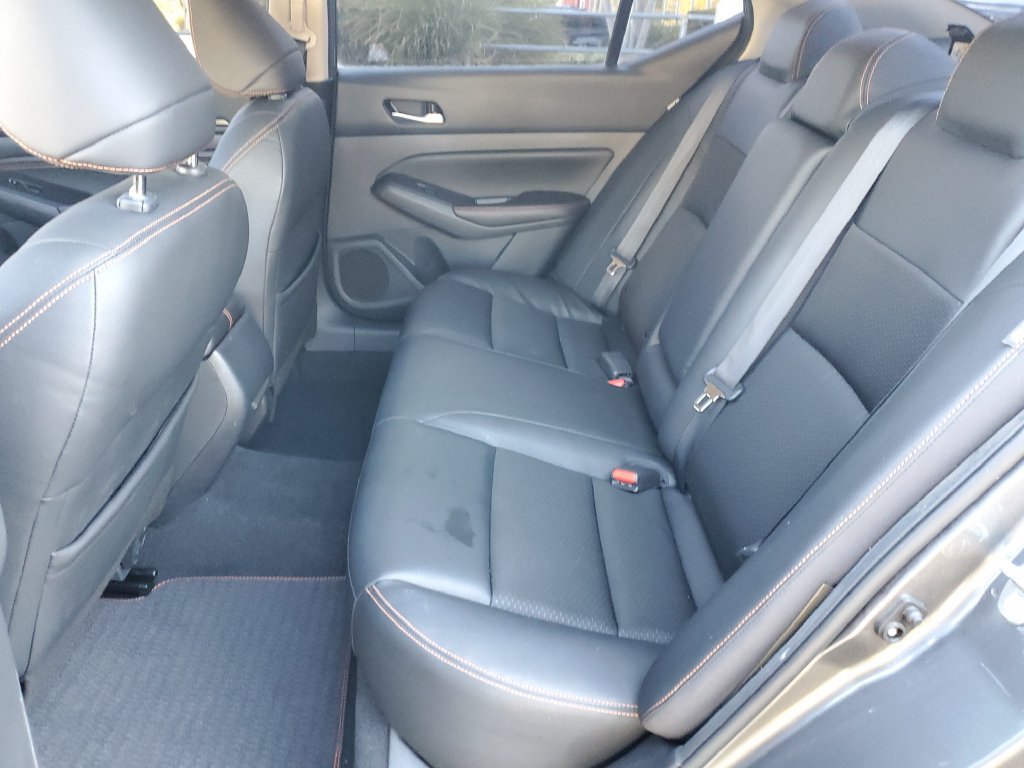Certified 2021 Nissan Altima 2.5 SR FWD image 13