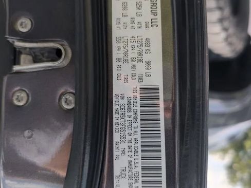 Used 2015 RAM 2500 Laramie AWD/4WD image 35