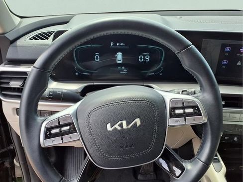 Used 2025 Kia Telluride S AWD/4WD image 10