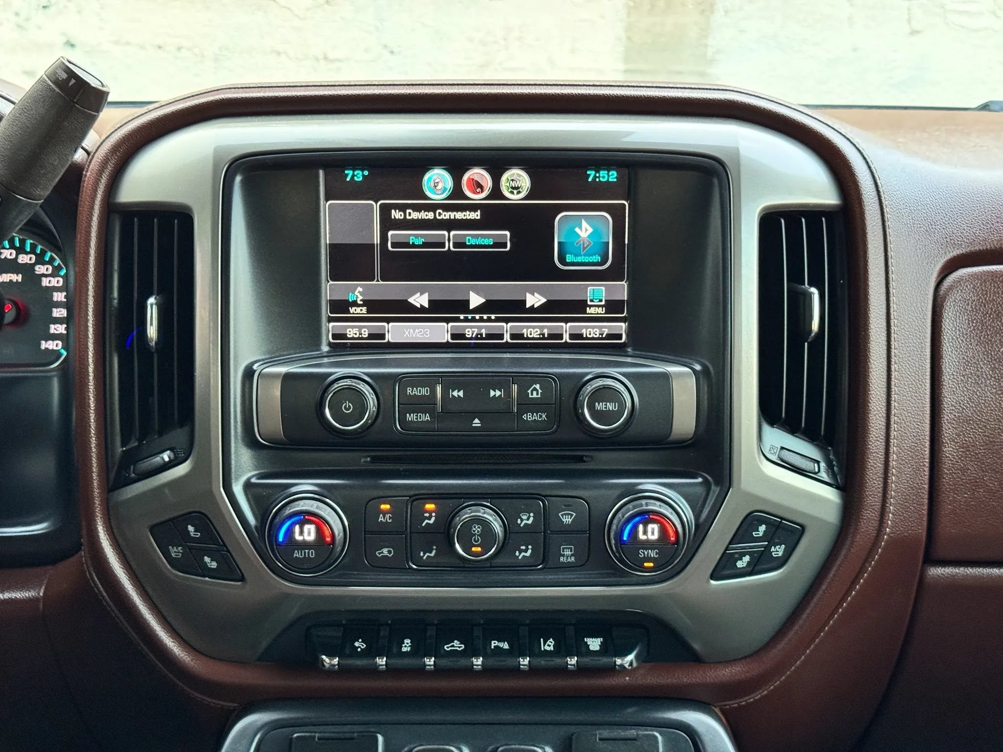 Used 2015 Chevrolet Silverado 2500 High Country w/ Duramax Plus Package AWD/4WD image 27