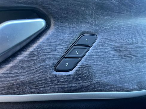 Used 2023 Jeep Grand Cherokee L Limited image 22