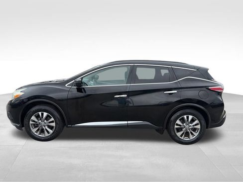 Used 2016 Nissan Murano SV image 2