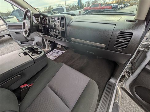 Used 2013 Chevrolet Silverado 1500 LT image 21