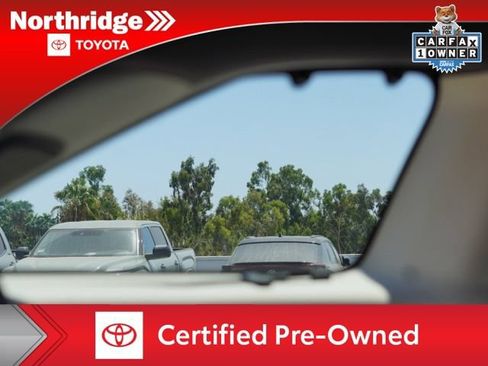 Certified 2024 Toyota Sienna Platinum FWD image 62