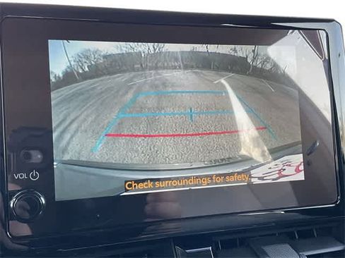 Used 2026 Toyota Corolla Cross L image 20