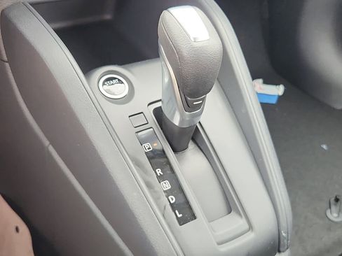 New 2025 Nissan Kicks Play S image 12