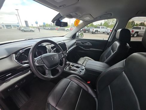 Used 2021 Chevrolet Traverse RS AWD/4WD image 21