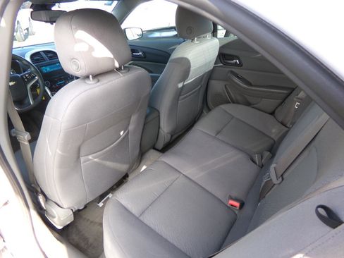 Used 2015 Chevrolet Malibu LS image 22