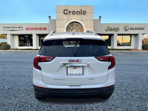 Used 2021 GMC Terrain SLE w/ Driver Convenience Package AWD/4WD image 4