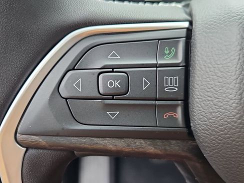 New 2026 Jeep Grand Cherokee Limited w/ Luxury Tech Group II AWD/4WD image 23
