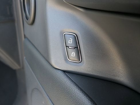 Used 2024 Ford Expedition XLT RWD image 30