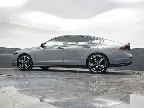 Used 2025 Honda Accord Sport image 31