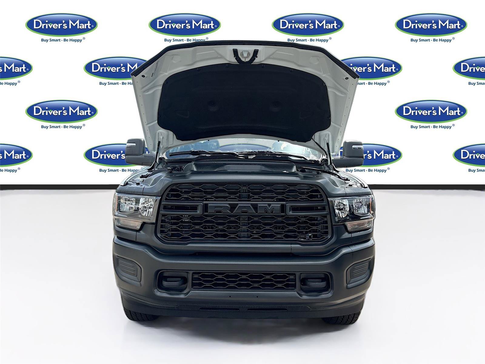Used 2024 RAM 3500 Tradesman RWD image 32