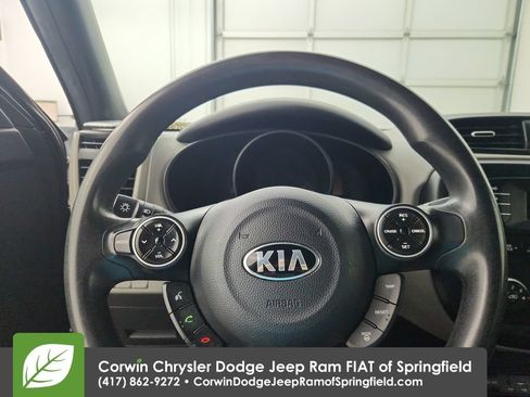 Used 2015 Kia Soul FWD image 22