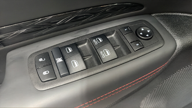 Used 2025 Dodge Durango GT AWD/4WD image 34