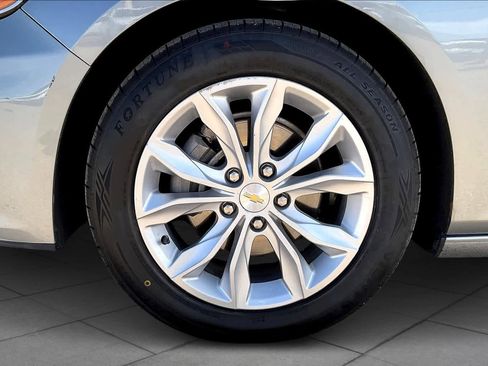 Used 2024 Chevrolet Malibu LT image 10