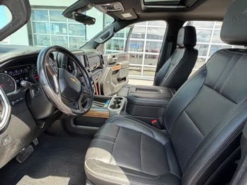 Used 2020 Chevrolet Silverado 3500 High Country w/ Snow Plow Prep/Camper Package AWD/4WD image 14