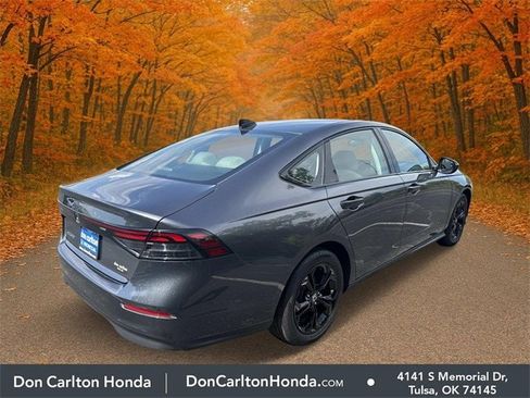 Certified 2025 Honda Accord SE image 4