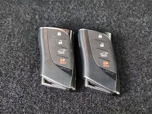 Used 2024 Lexus LX 600 4WD w/ Luxury Package image 64