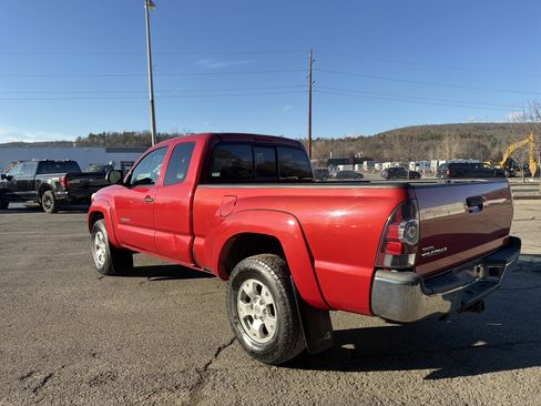 Used 2013 Toyota Tacoma 4x4 Access Cab V6 image 8