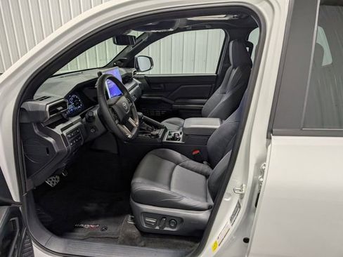 Used 2025 Toyota 4Runner TRD Sport Premium image 15