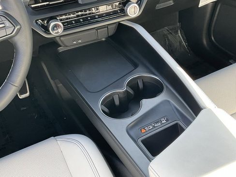 Used 2024 Acura ZDX A-Spec image 43