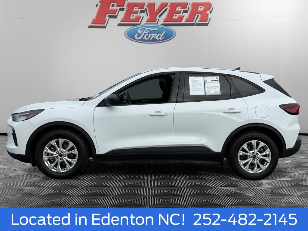 Certified 2025 Ford Escape Active FWD image 3