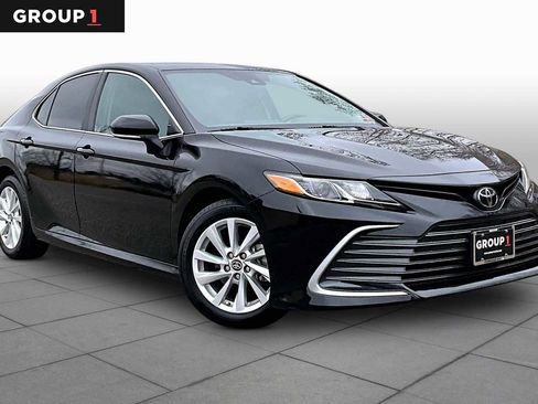 Used 2023 Toyota Camry LE w/ Cold Weather Package image 3