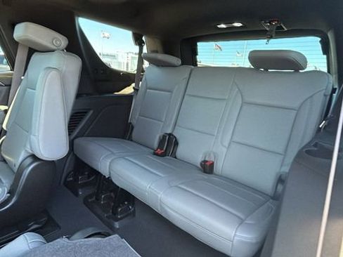 Used 2022 Chevrolet Tahoe LT w/ LT Signature Plus Package AWD/4WD image 17