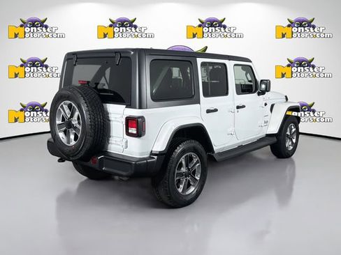 Used 2021 Jeep Wrangler Unlimited Sahara w/ Uconnect 4C Nav & Sound Group image 5
