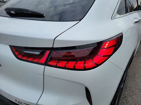 New 2025 INFINITI QX55 Essential image 5