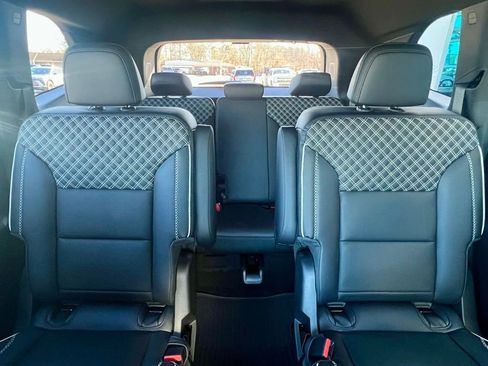 New 2026 GMC Acadia Denali w/ Super Cruise Package image 12