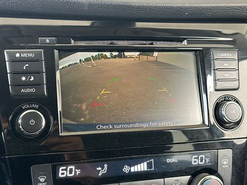 Used 2020 Nissan Rogue SV FWD image 20