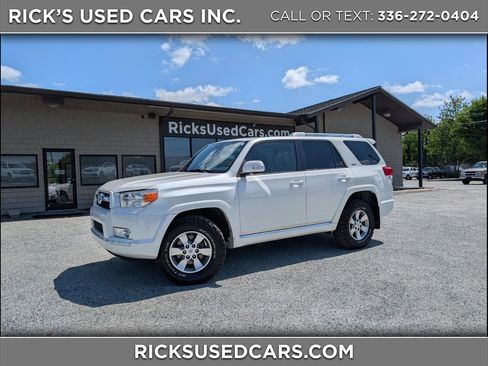 Used 2011 Toyota 4Runner SR5 AWD/4WD image 1