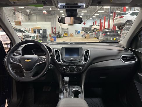 Used 2022 Chevrolet Equinox LT image 19