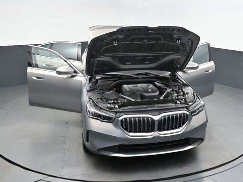 New 2026 BMW 530i xDrive w/ Premium Package AWD/4WD image 52