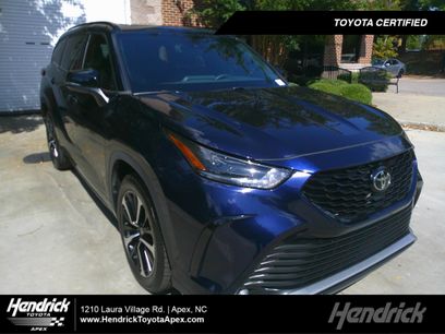 Used 2022 Toyota Highlander XSE