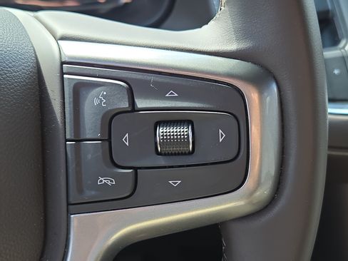 Used 2024 Chevrolet Tahoe LS RWD image 25