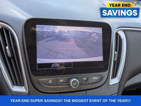 Used 2022 Chevrolet Malibu LT image 26