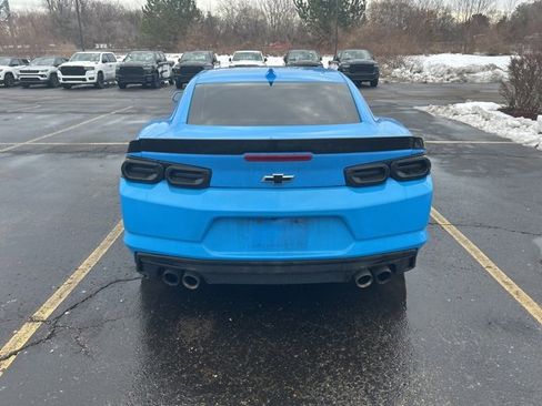 Used 2022 Chevrolet Camaro LT w/ Technology Package image 3