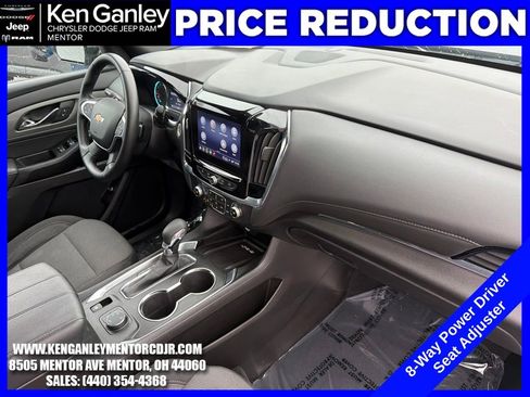 Used 2023 Chevrolet Traverse LT image 27