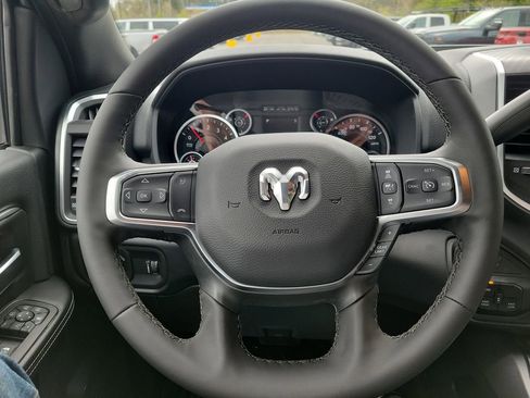 New 2026 RAM 2500 Big Horn AWD/4WD image 12