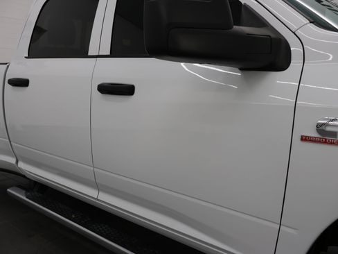 Used 2024 RAM 3500 Tradesman w/ Chrome Appearance Group image 25