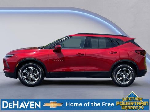 Used 2023 Chevrolet Blazer LT FWD image 3