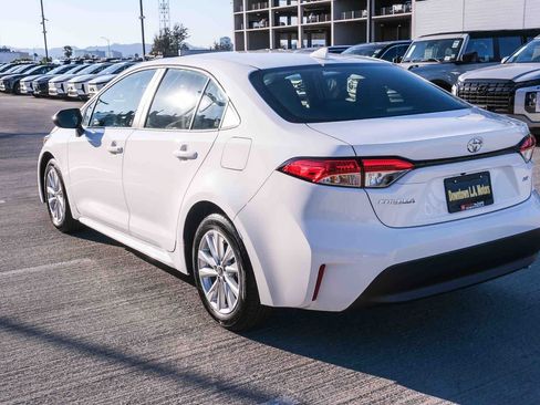 Certified 2026 Toyota Corolla LE w/ LE Premium Package FWD image 6