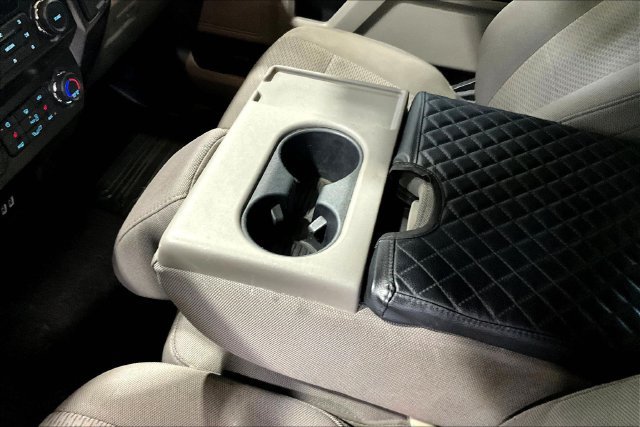 Used 2020 Ford F150 XLT w/ Equipment Group 302A Luxury AWD/4WD image 18
